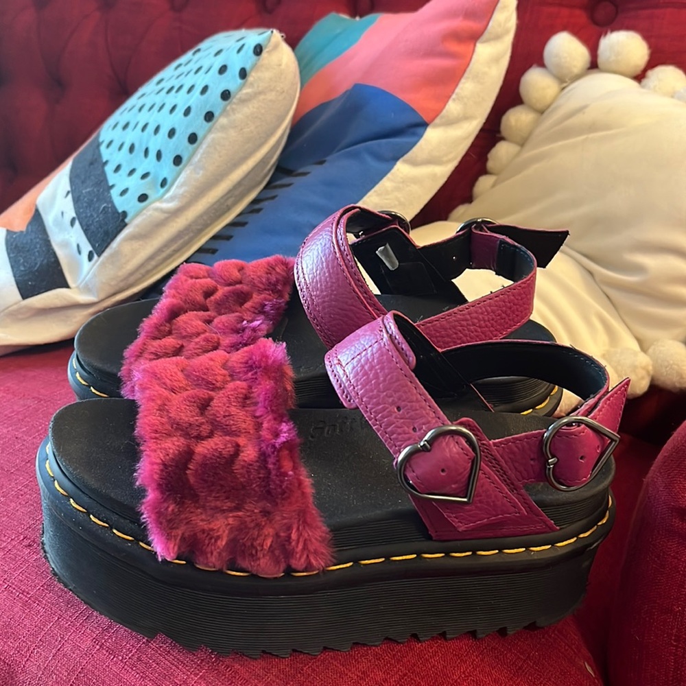 Dr. Martens | Voss Fluffy Faux Fur Platform Sandals | Fuschia/ Dark pink